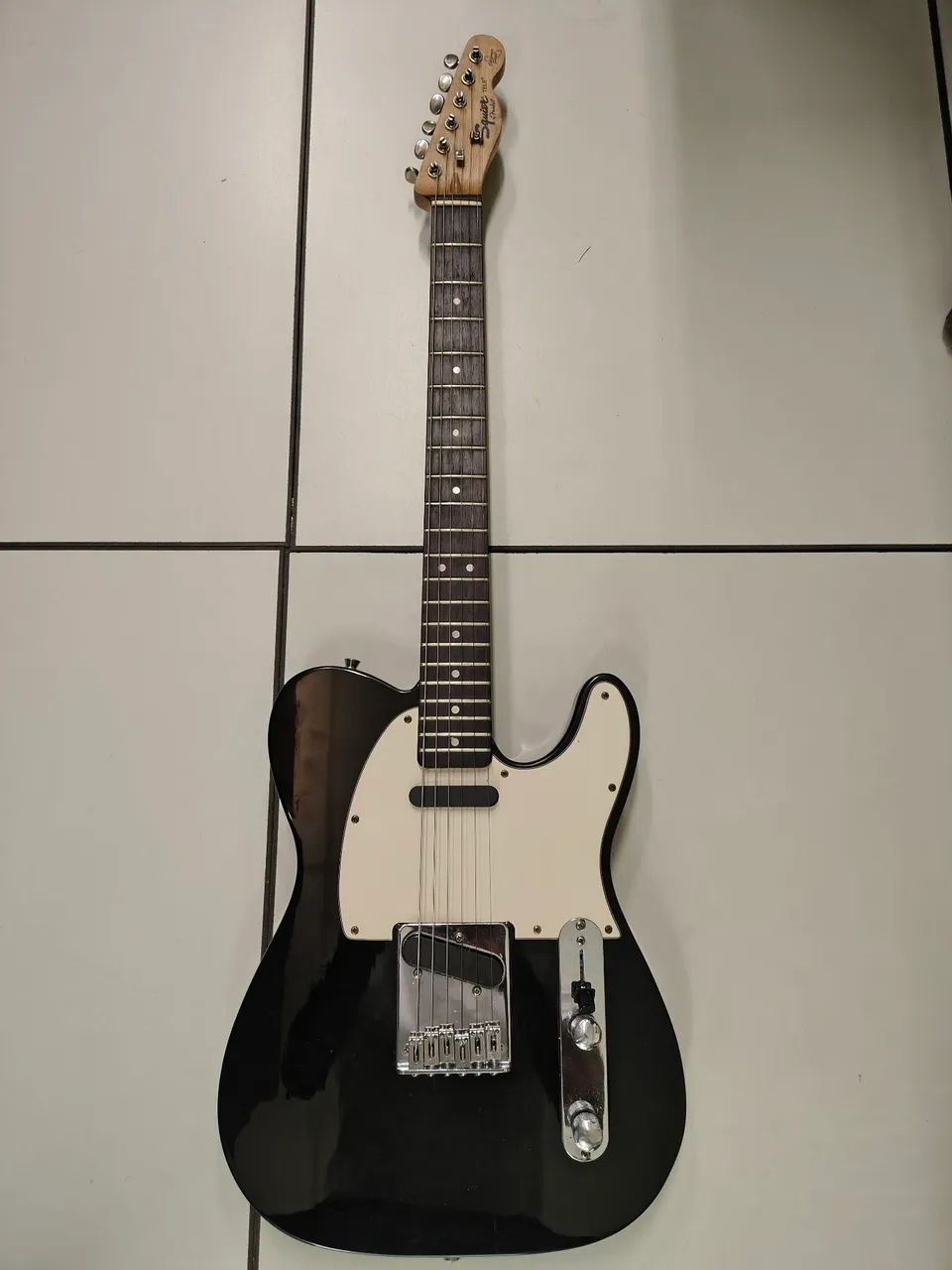 Guitarra Squier by Fender Califórnia Series