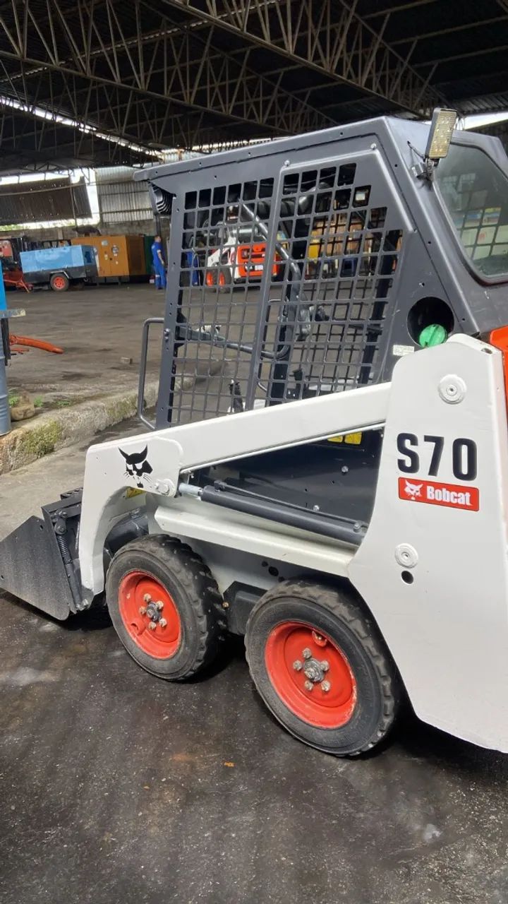 Mini Carregadeira Bobcat Mod S70 Ano 2022 Com +/- 1915.5h - Foto 5