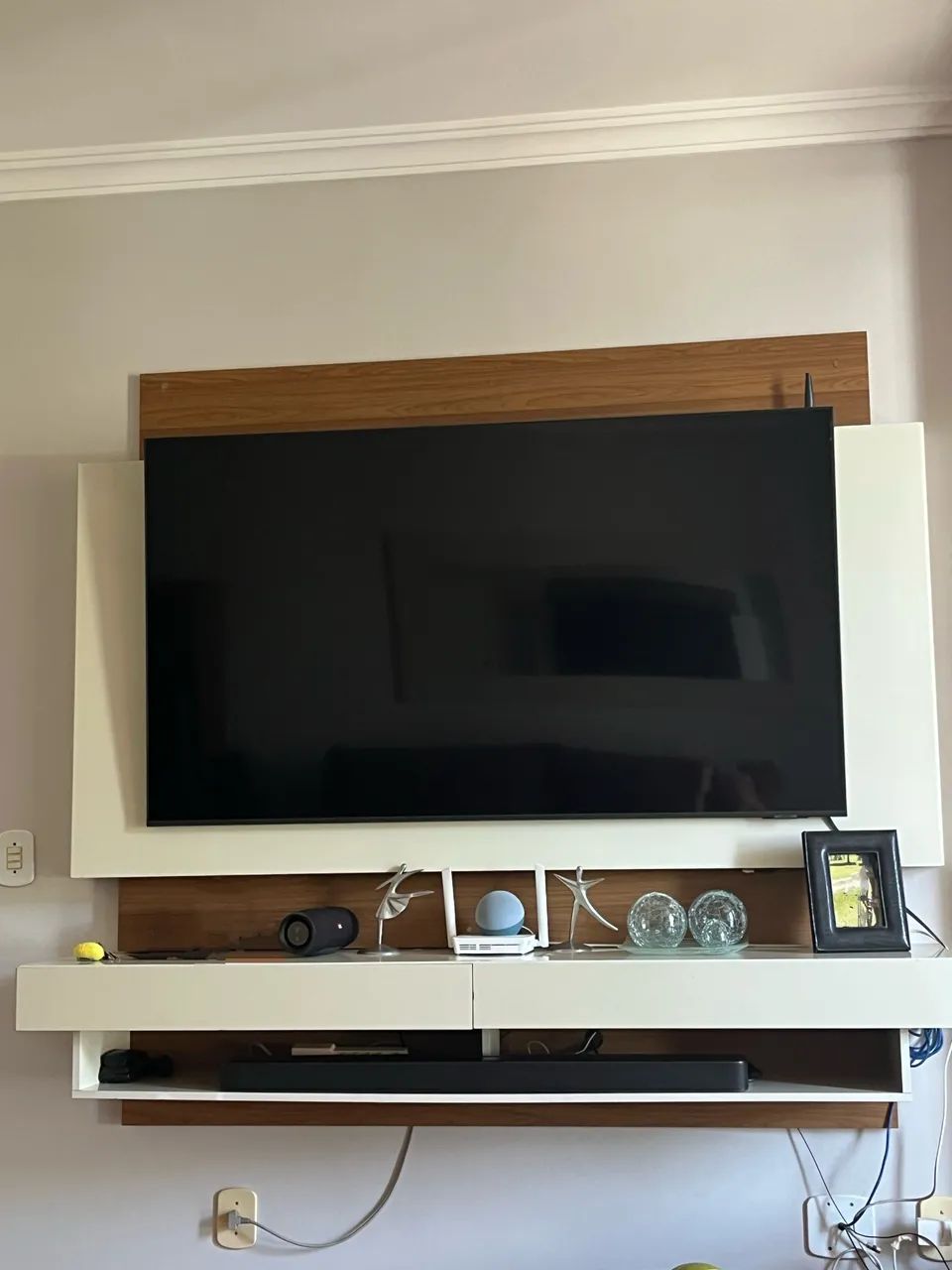 Rack tv64168514951427120