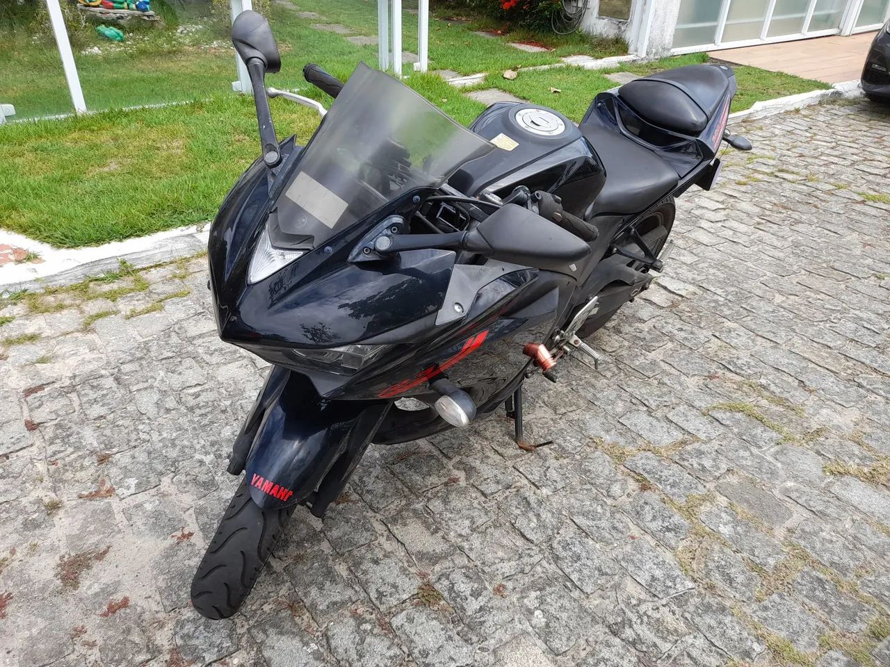 Yamaha R3 320cc