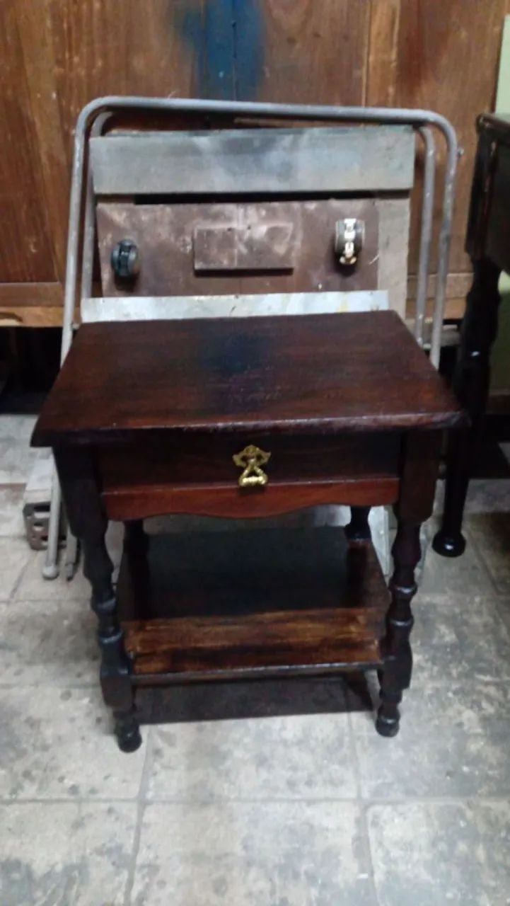 Escrivaninhas (pintura e restauro) - Foto 4