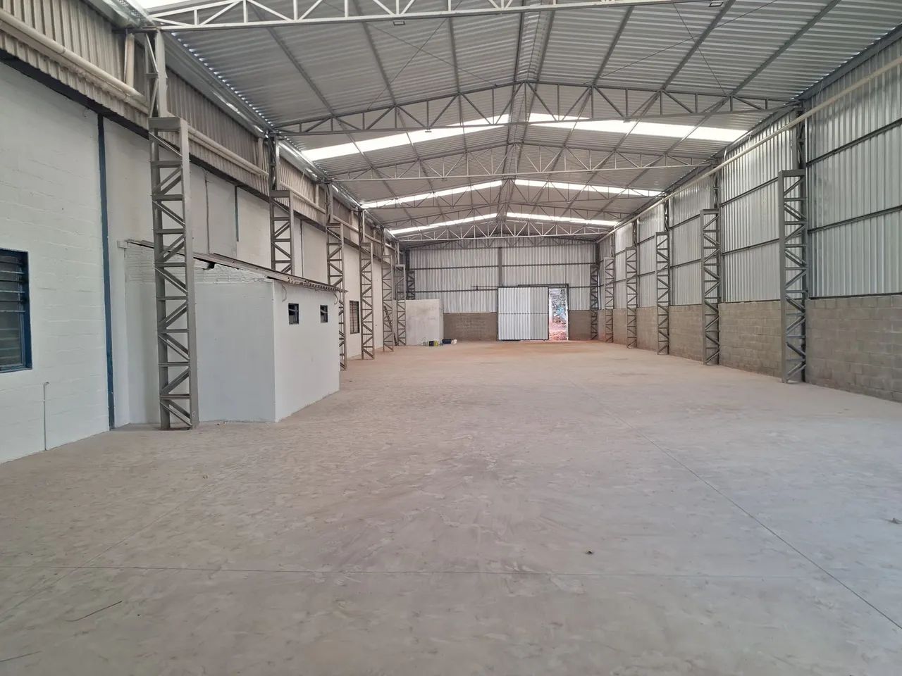 GALPÃO INDUSTRIAL/COMERCIAL  - Foto 3