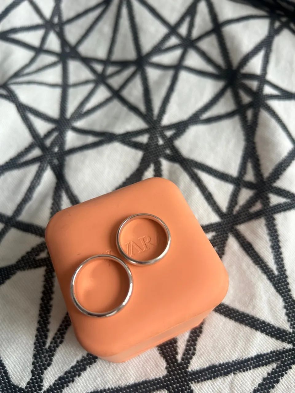 Alianças Vivara - tamanho 14 e 17 - Foto 4