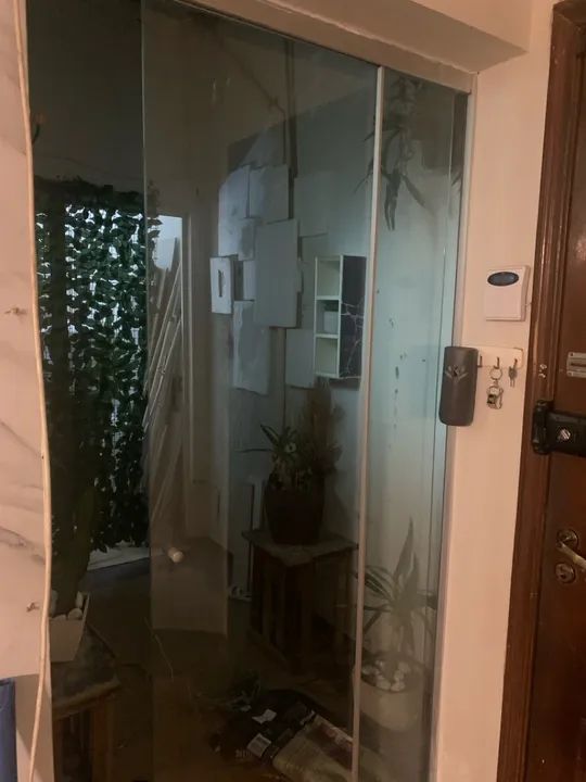 Porta de Vidro de Correr - Usada