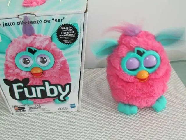 Furby rosa e turquesa funcionando com a caixa ainda - Foto 2