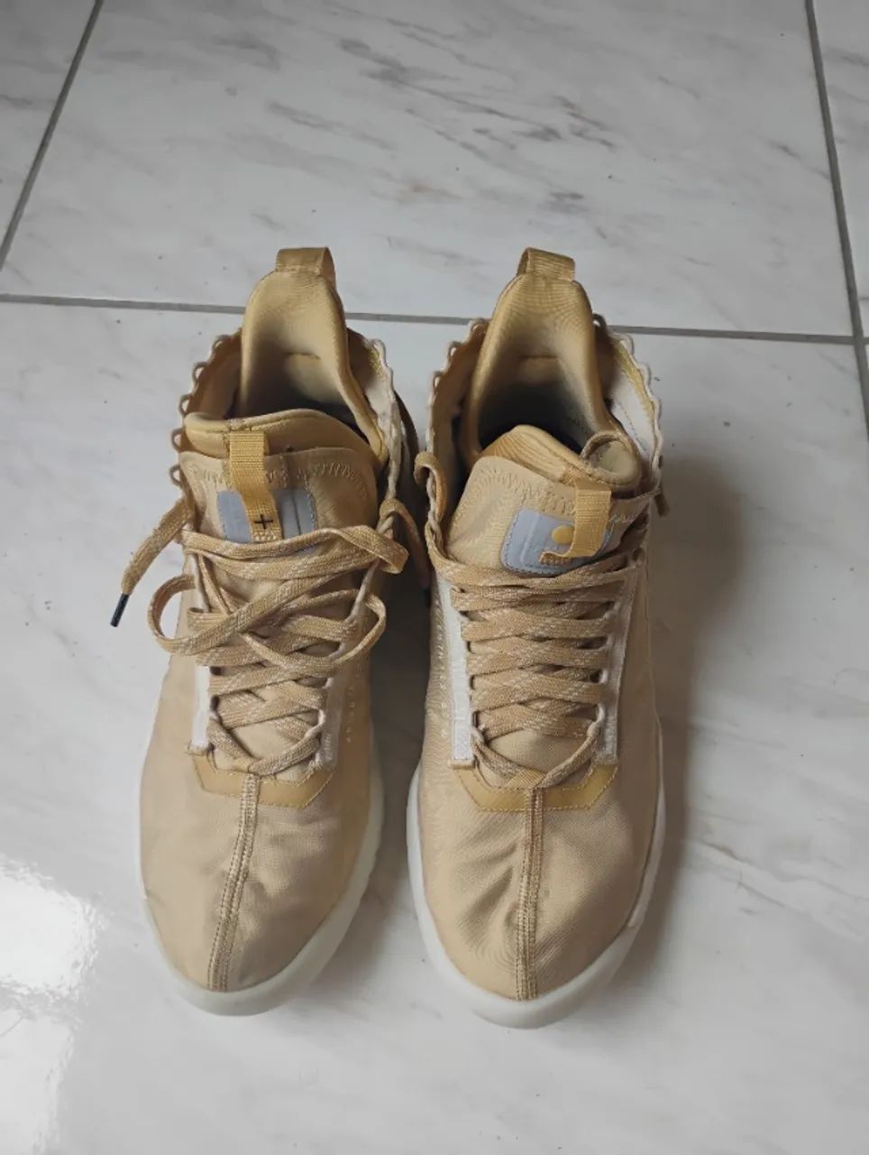 Tenis Basquete Nike Jordan Proto React Light Cream/White Cód