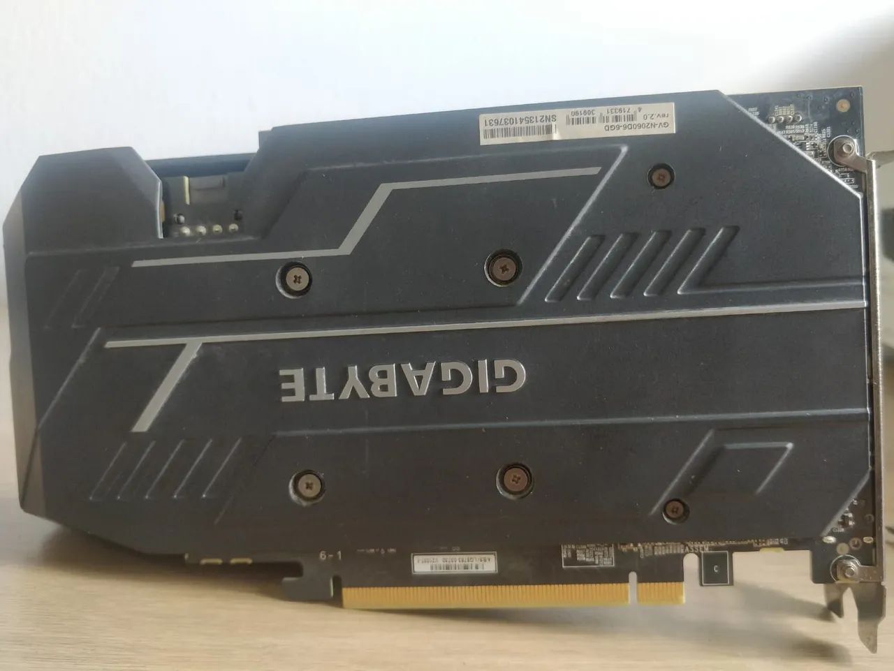 Placa de Vídeo Gigabyte GeForce RTX 2060 2060 6GB GDDR6