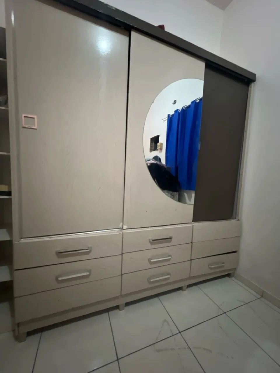 Guarda-Roupa com Espelho e Gavetas Entrego leia : - Foto 3