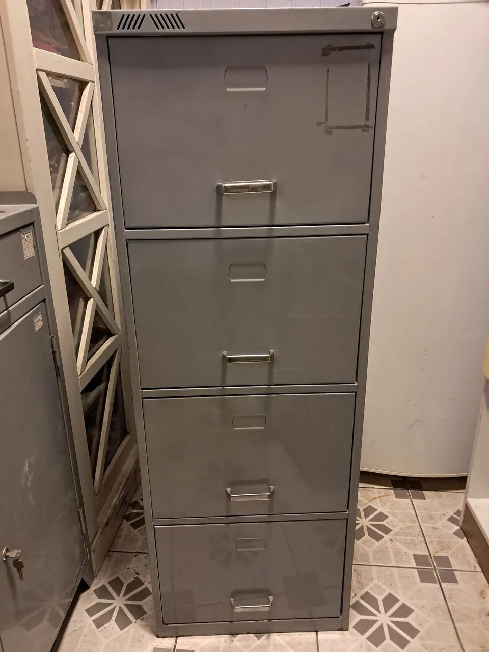 GAVETEIRO DE ACO