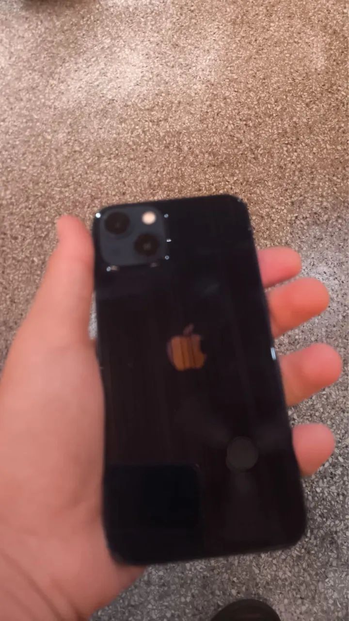 Vendo ou troco iPhone 13 - Foto 2