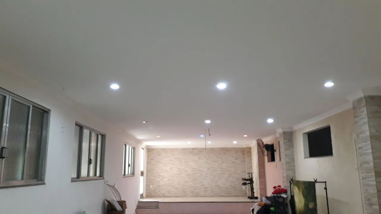 Terreno com 2 lojas na rua do Fórum  - Foto 2