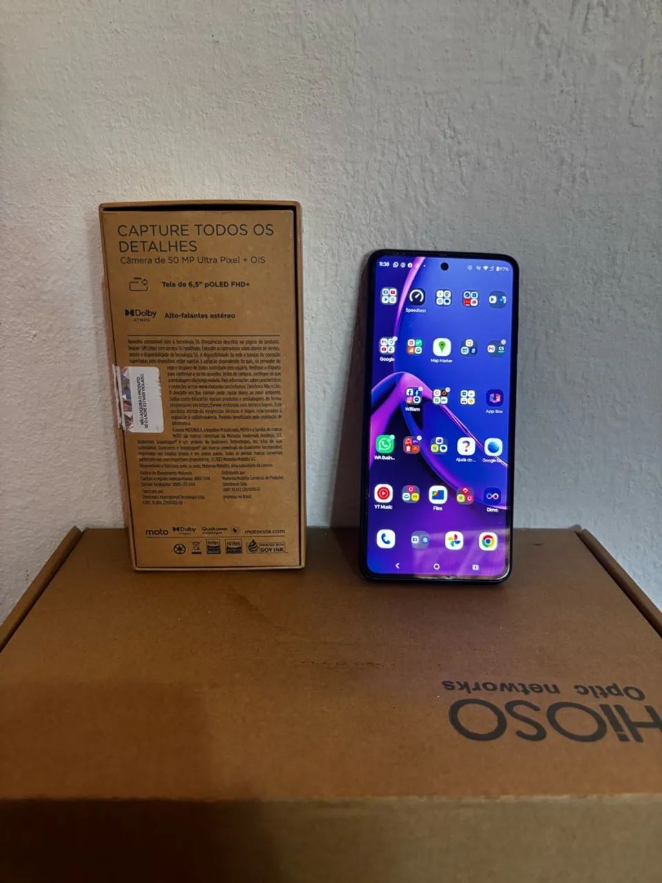Moto G84