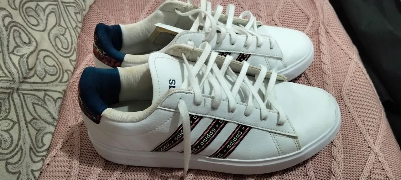 Tênis Adidas Original em Couro - Foto 2