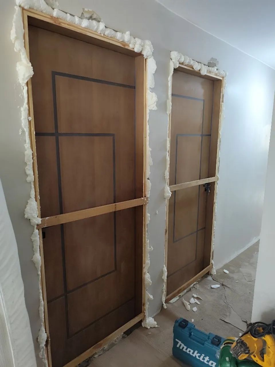 INSTALAÇÃO DE PORTAS E FECHADURA ELÉTRICA  - Foto 2
