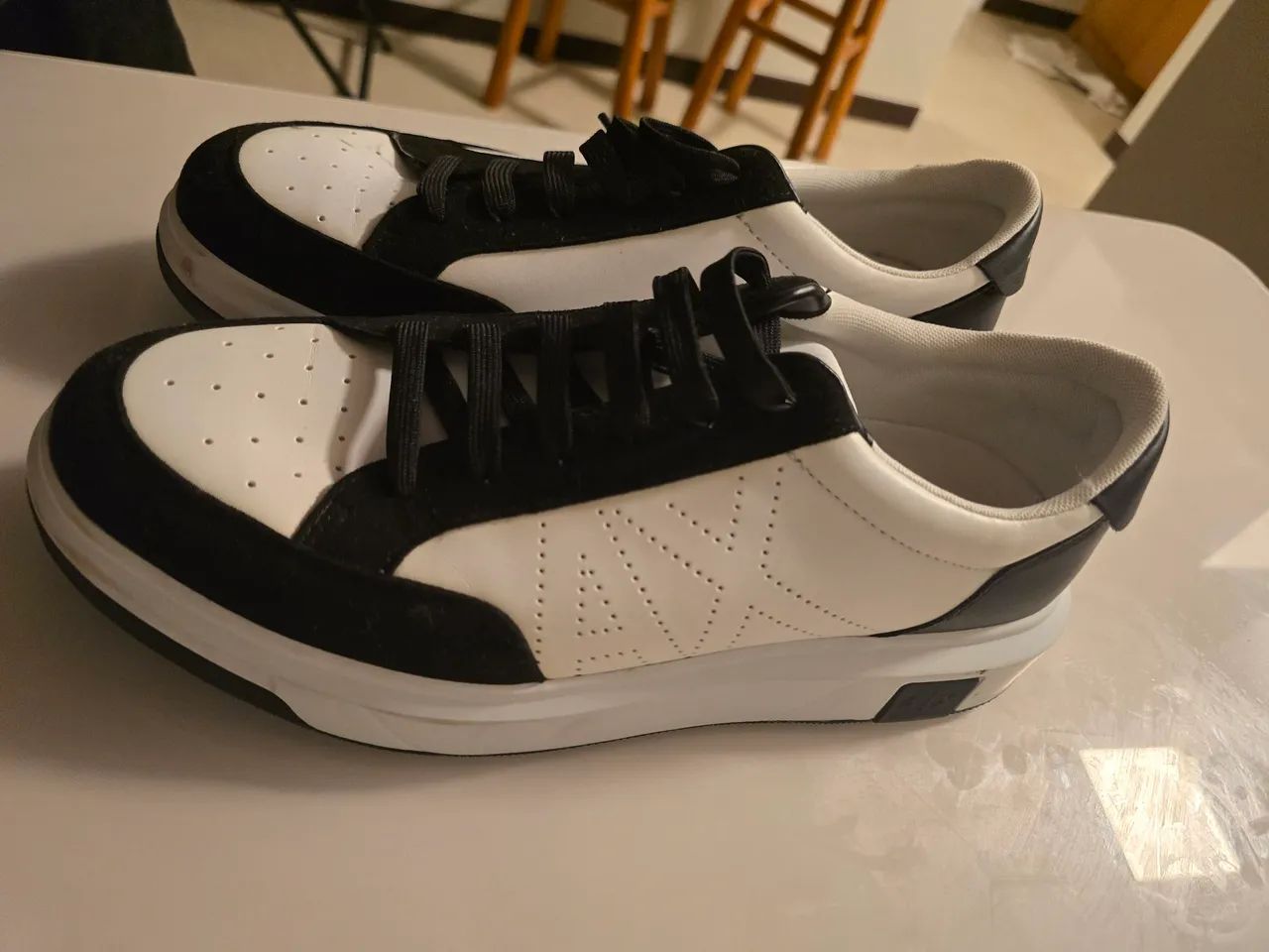 Tenis Armani couro branco praticamente sem uso! - Foto 3