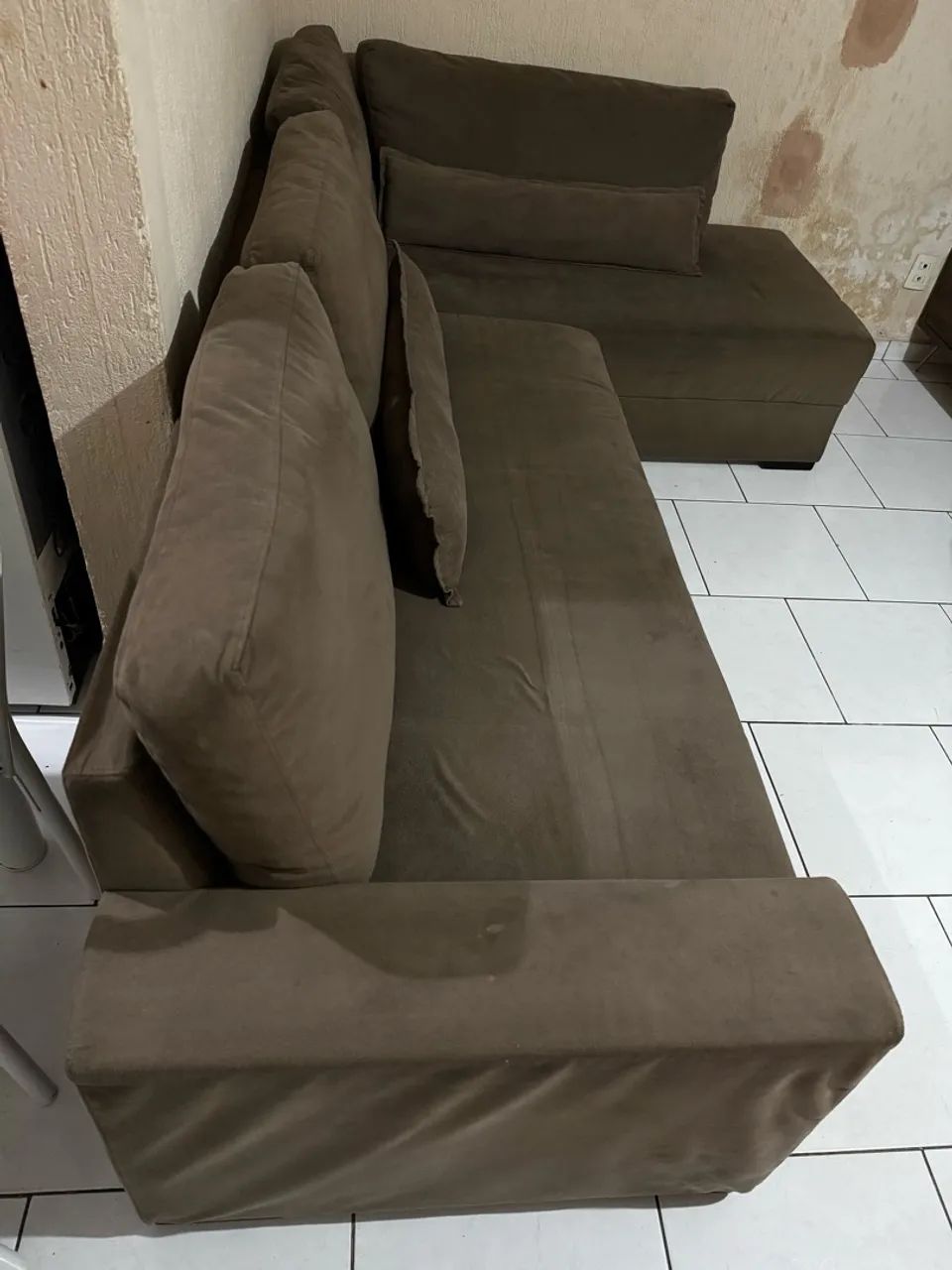 Sofá grande com chaise sem detalhes  - Foto 2