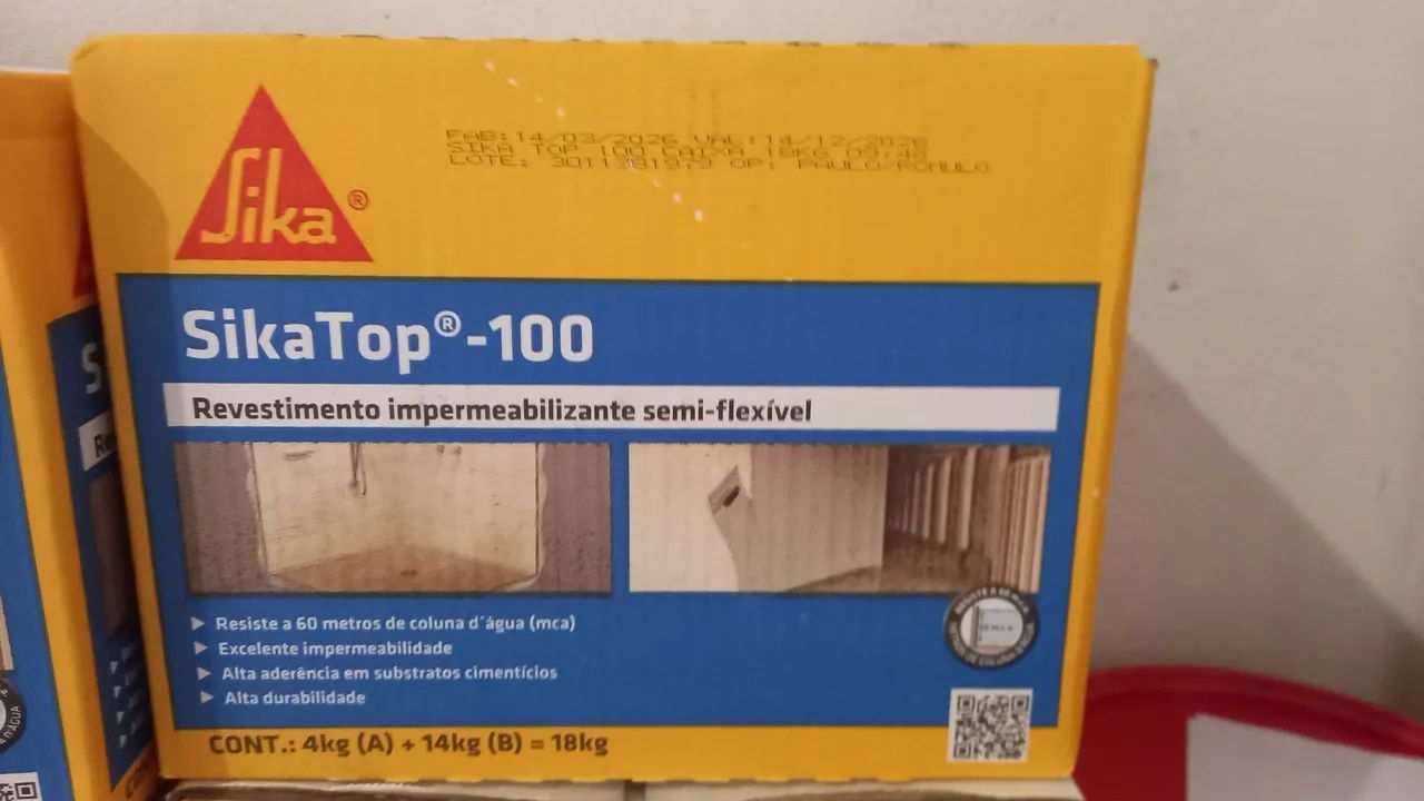 Sika top 100 , caixa com 18kg  Valor 50,00 faço entregas 