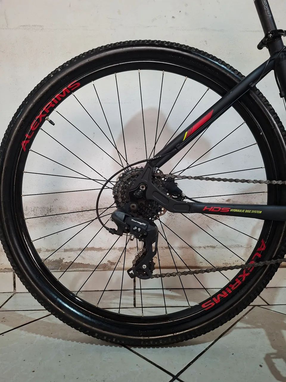 Bicicleta Oggi Hacker HDS Aro 29 Freio Hidráulico  - Foto 3
