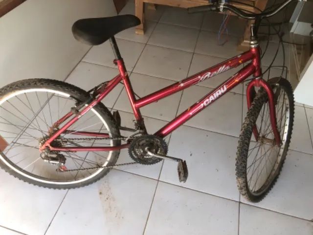 Vendo bicicleta, bem conservada 