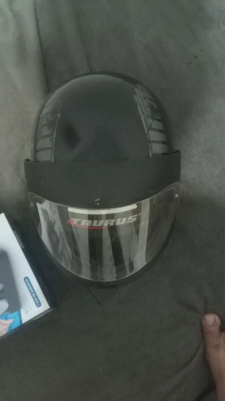 Máquina de cortar cabelo e capacete N 58