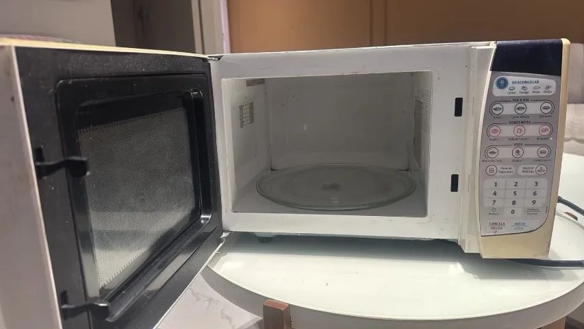 MICRO-ONDAS ELECTROLUX MTD30 20L - FUNCIONANDO PERFEITAMENTE! - Foto 2