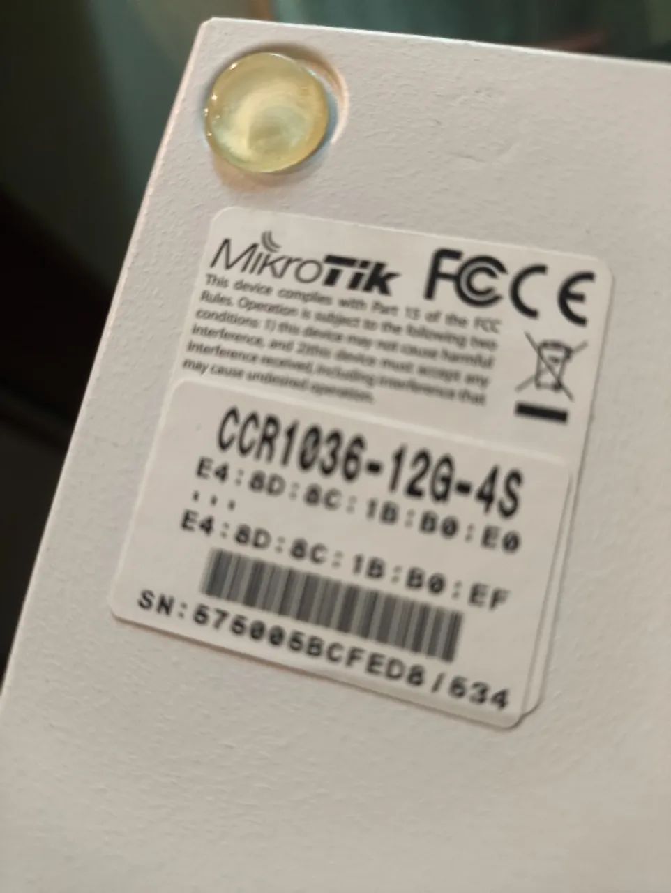 MIKROTIK CLOUD CORE CCR 1036 - 12G-4S - Foto 4