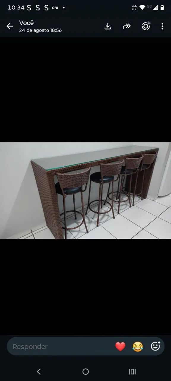 Aparador com 4 banquetas  - Foto 2