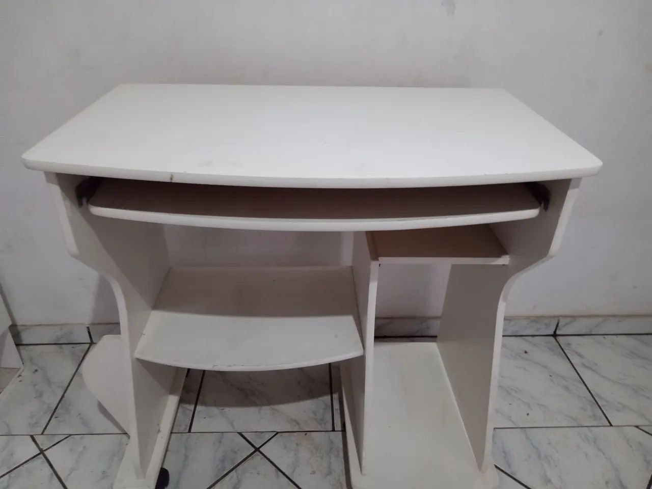 Mesa de Estudo e de computador - Foto 4