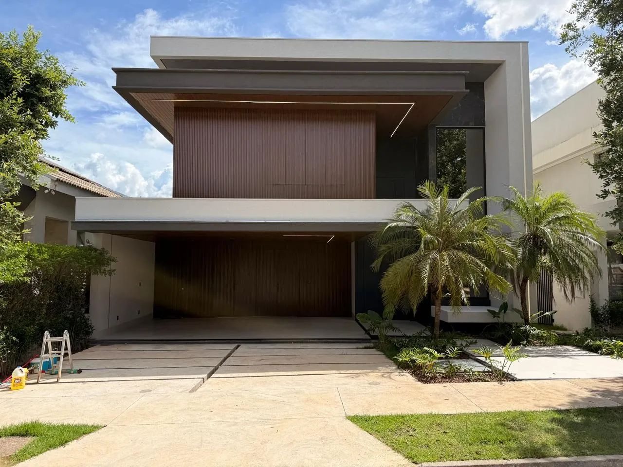 Luxo e Modernidade no Florais dos Lagos: Sobrado Assinado - Foto 2