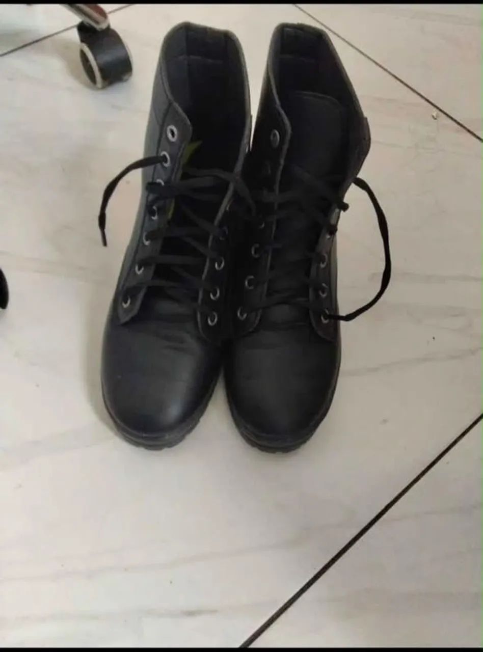 Bota nova nunca usada TAM 39 - Foto 2
