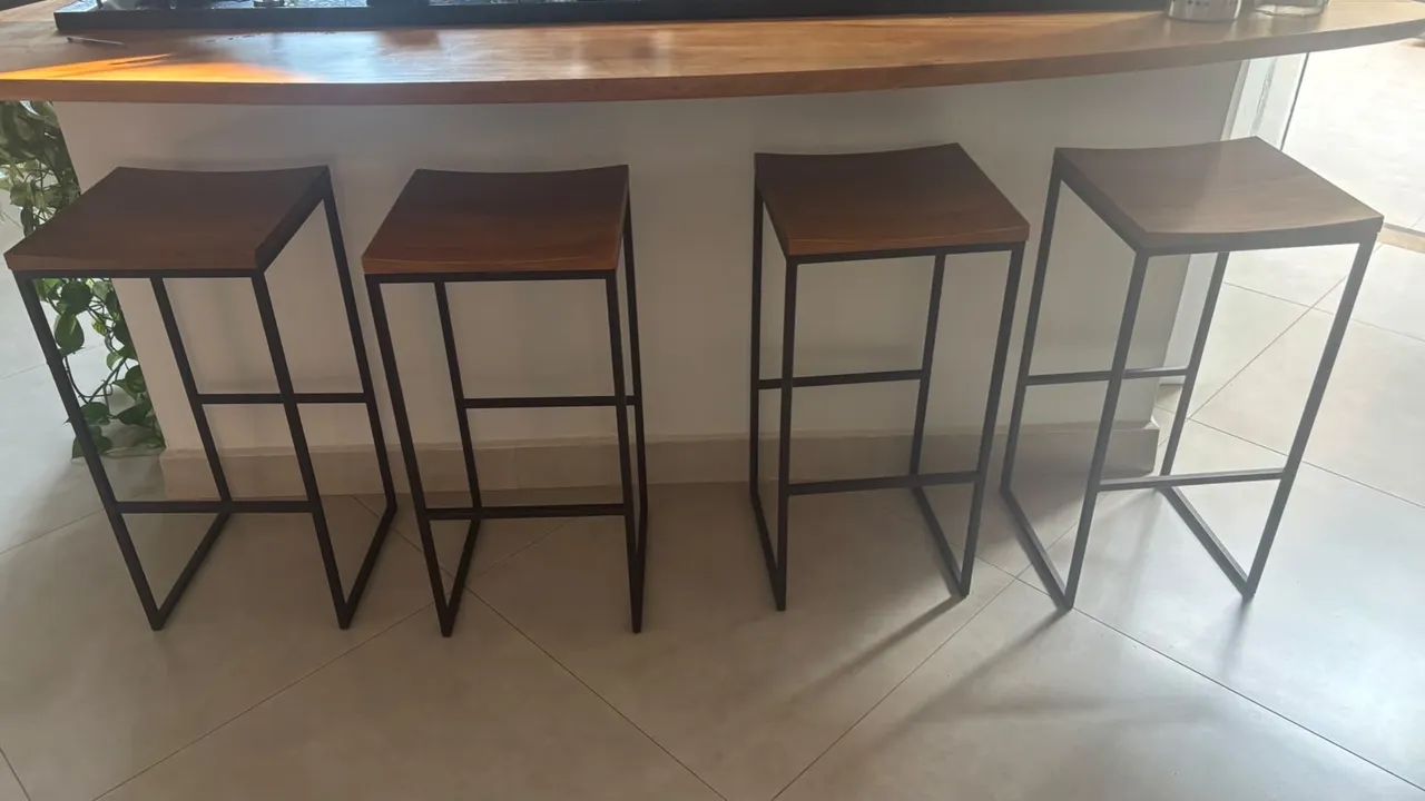 Banquetas Artefama - madeira e aço carbono - Foto 2