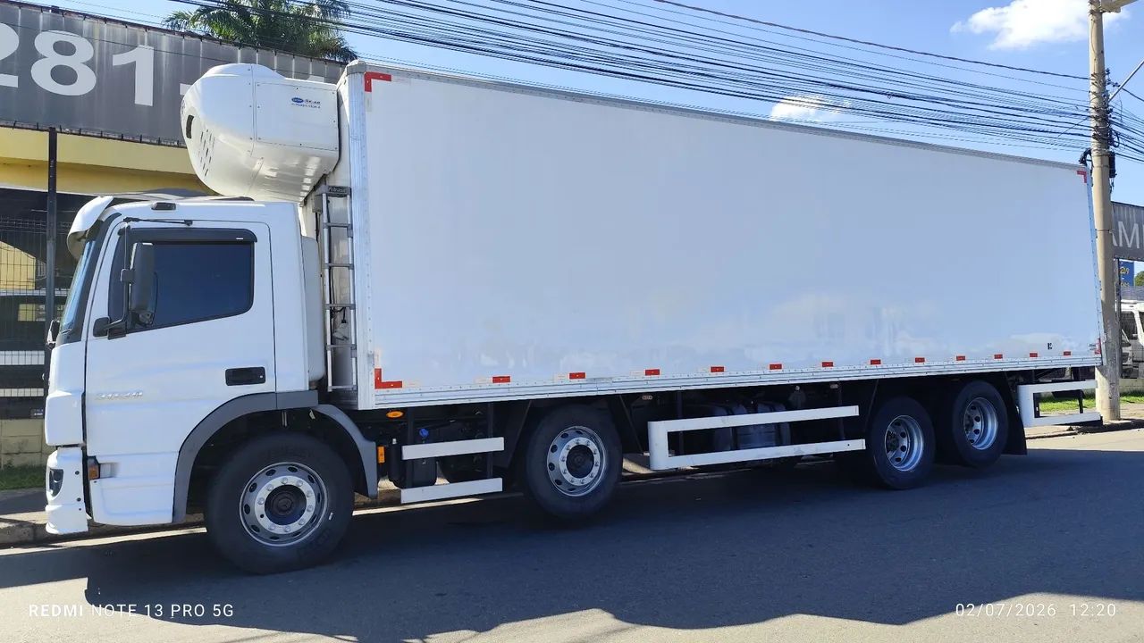 MB 3030 2019. 8x2. Baú Refrigerado  - Foto 3