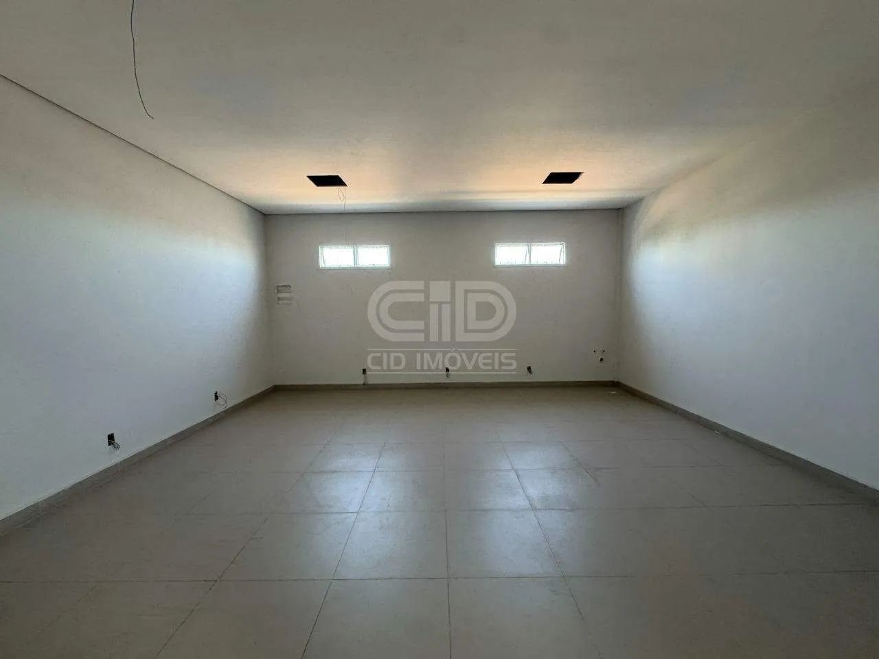 Sala com 36m² atrás da Bluefit da Av. Fernando Correa - Foto 4