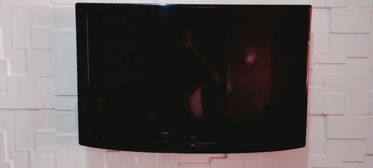 2 televisão 32 polegadas ,1 Philco e  1 AOC pra ir embora  - Foto 2