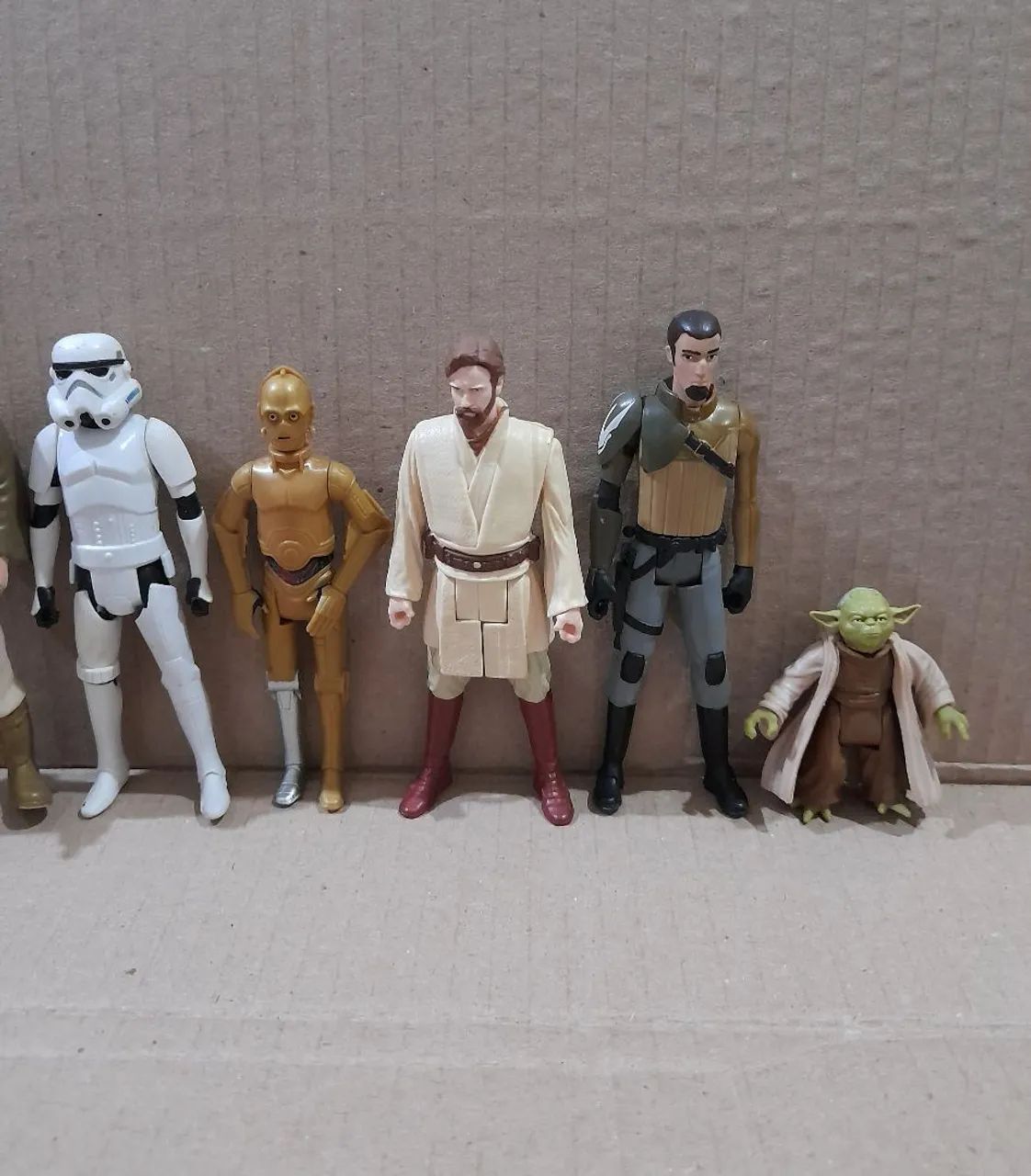 Lote 15 figuras Star Wars Hasbro e Disney - Foto 5