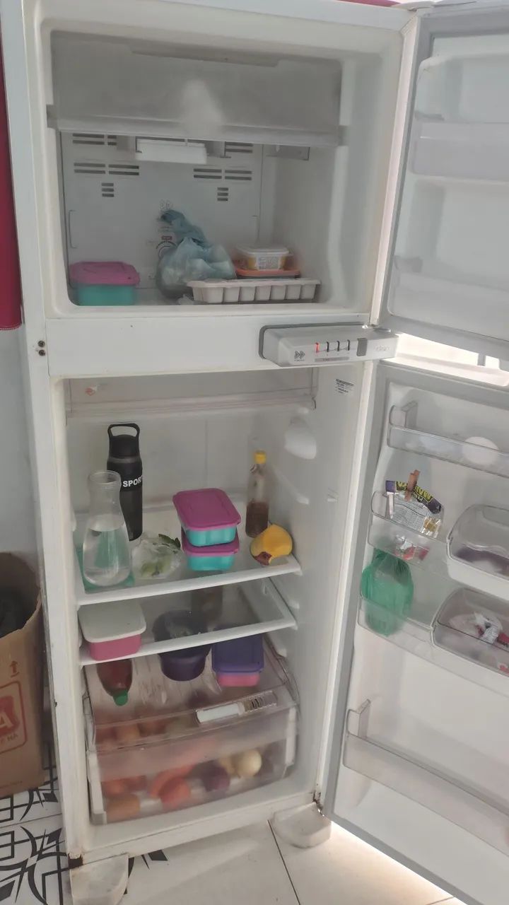 Geladeira Eletrolux perfeita 