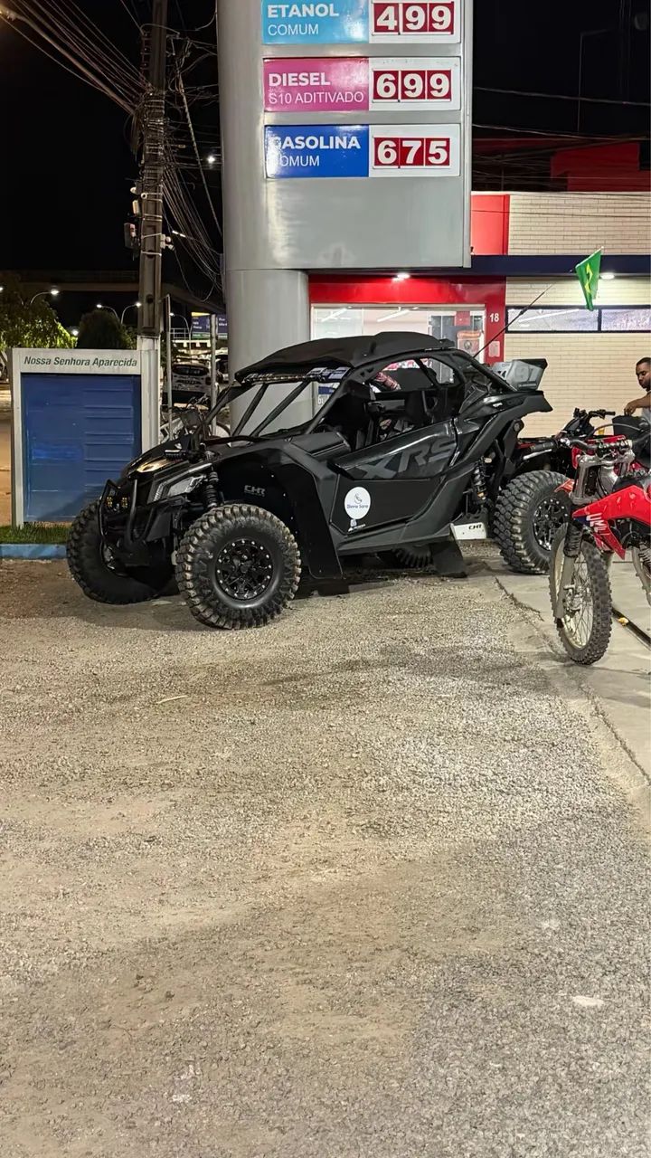 Vendo utv XDS extra ! Completo cm som de teto e vários acessórios !