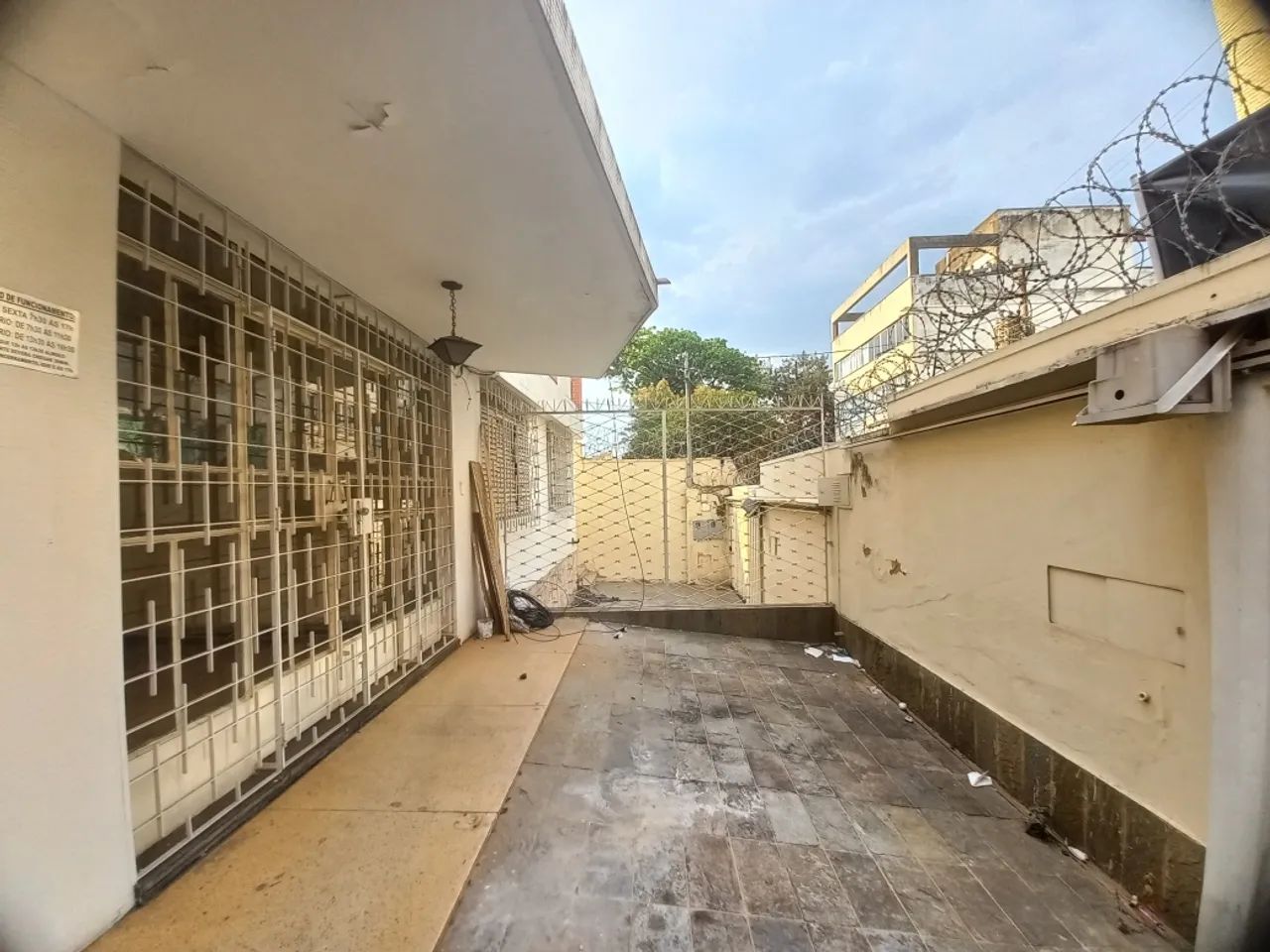 Loja / Salão / Ponto Comercial com 6 quartos para alugar em Belo Horizonte - Foto 3