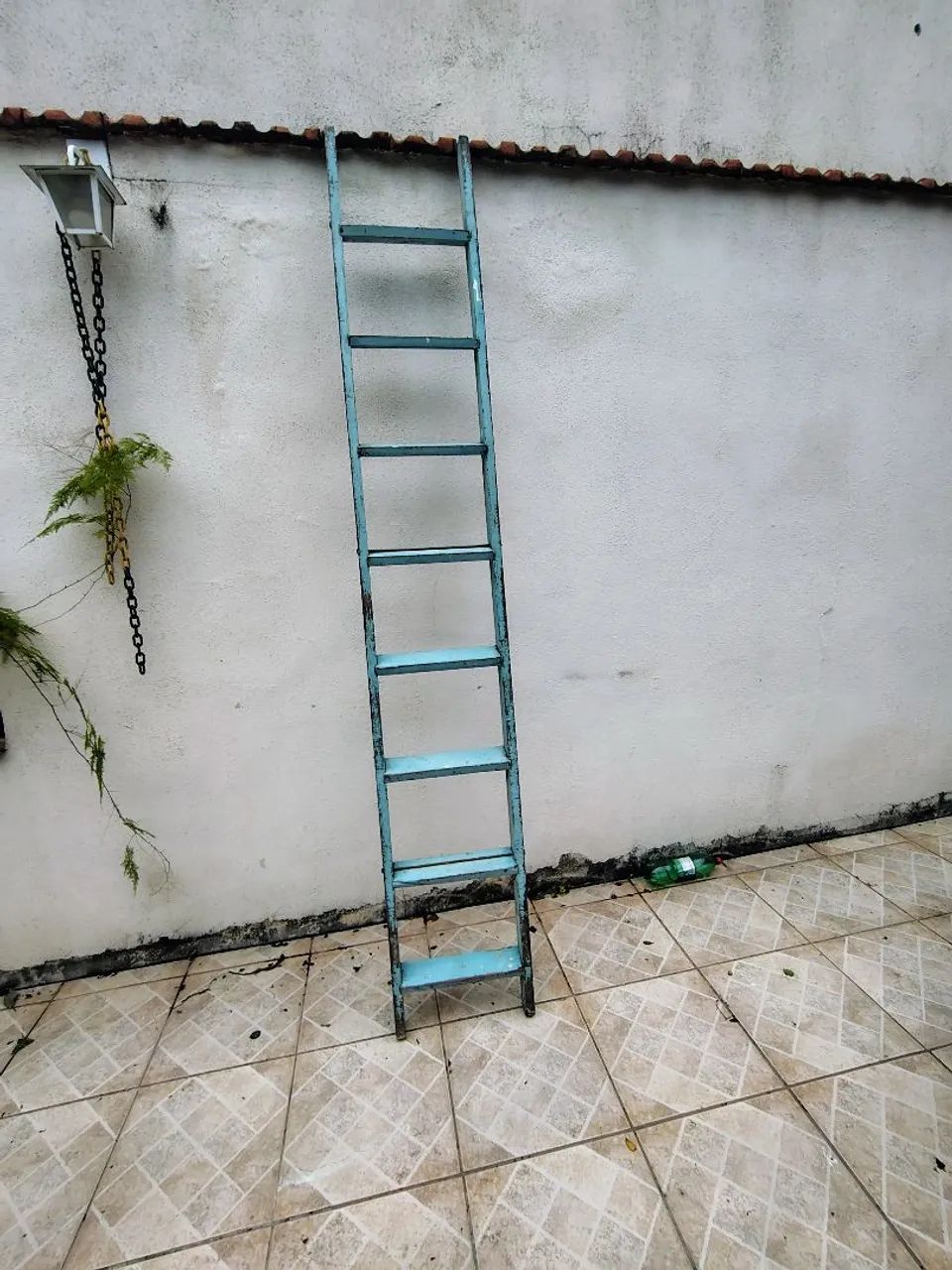 ESCADA EM MADEIRA MACIÇA 