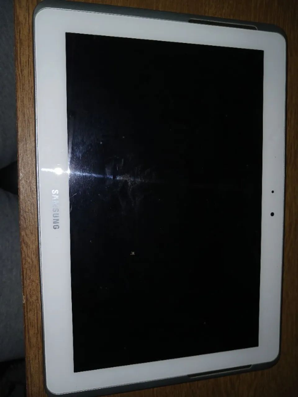 TABLET SAMSUNG GT5100 COM DEFEITO
