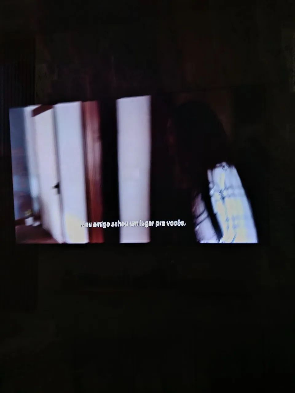 Vendo uma tv nova com nota fiscal 