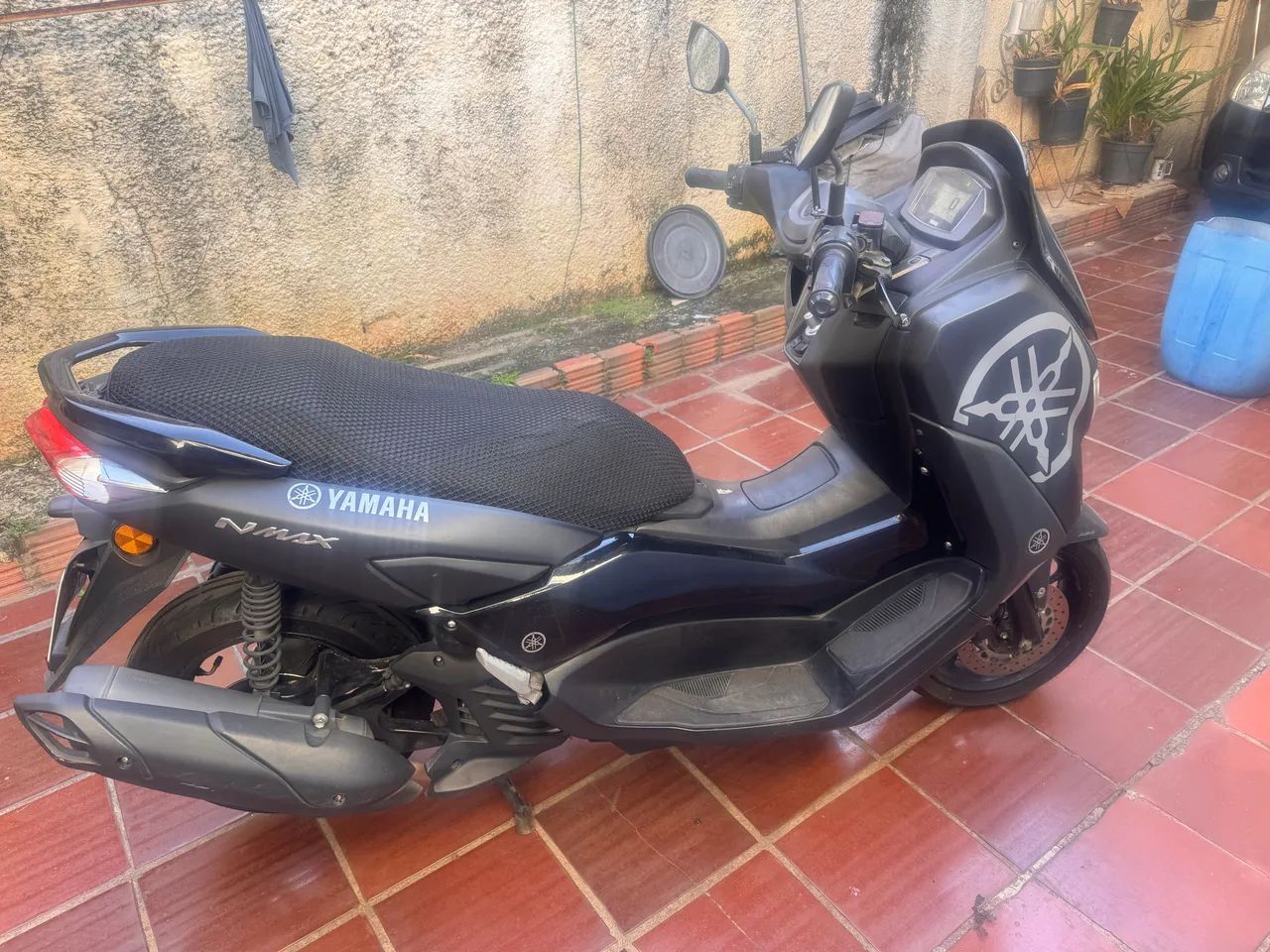 Nmax 160 abs 