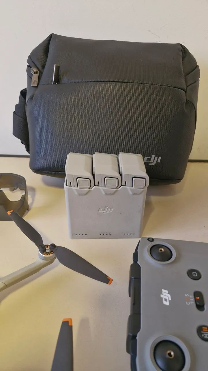 Vendo Mini 4 Pro flymore combo - Foto 2