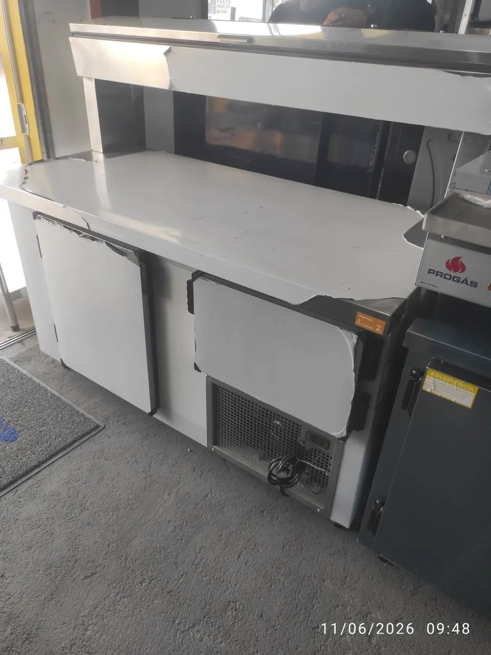 Bh Condimentadora refrigerada 1.5m 