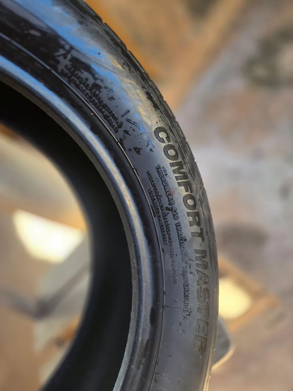 PNEU  255 / 55 R17  - Foto 3