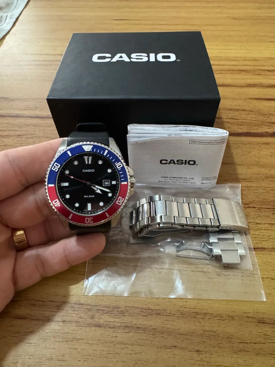 Relógio Casio Duro MDV-107 Pepsi (completo com pulseira extra)