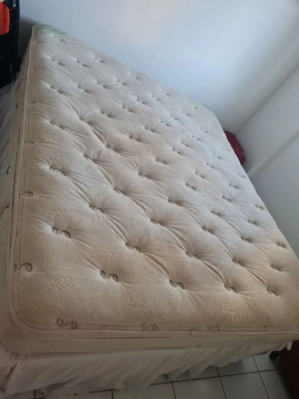 Cama casal Qeen com colchão  - Foto 3