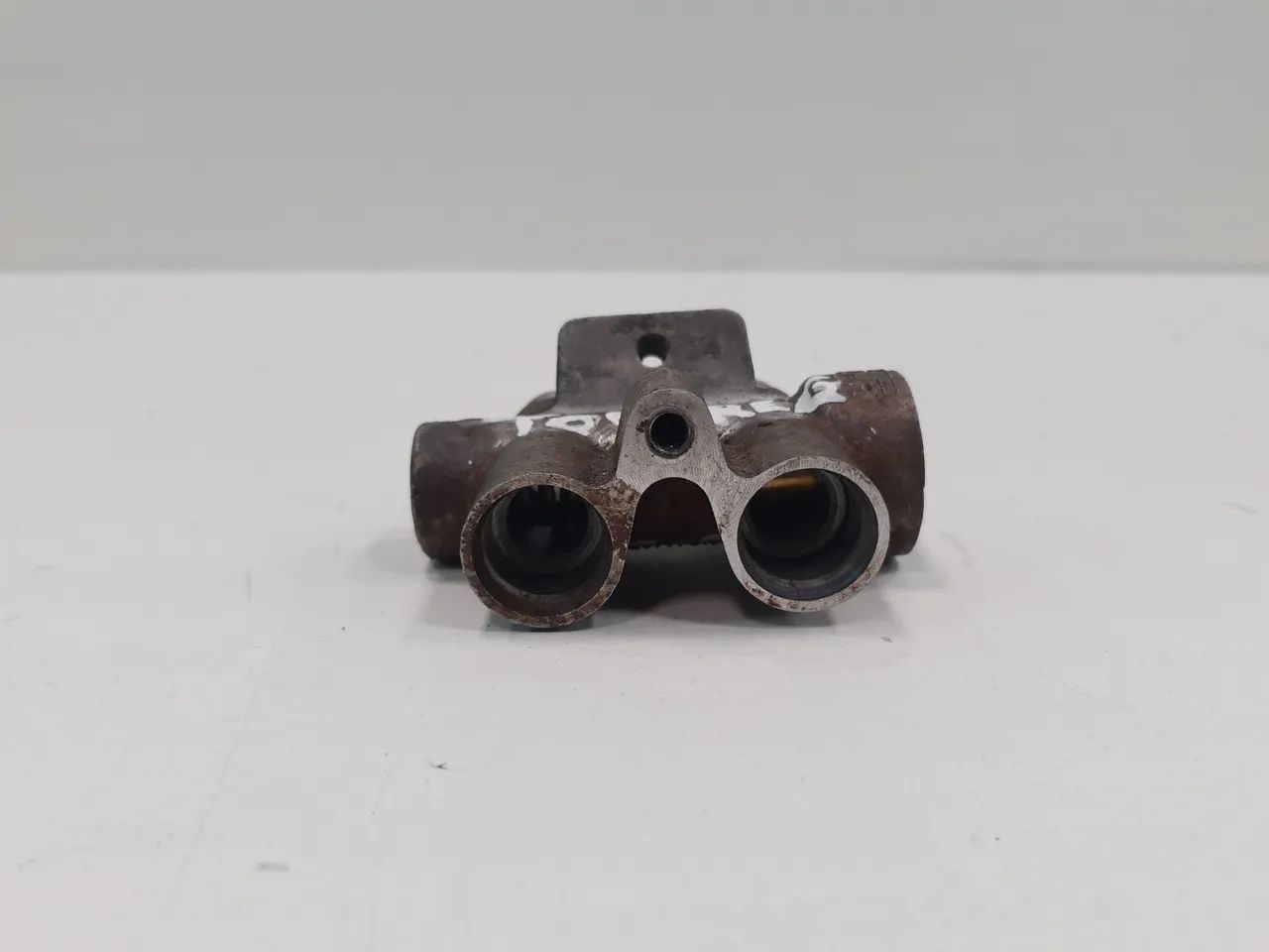 Regulador Temperatura Óleo Vw Touareg 4.2 05 Á 09 7l0317027a - Foto 2