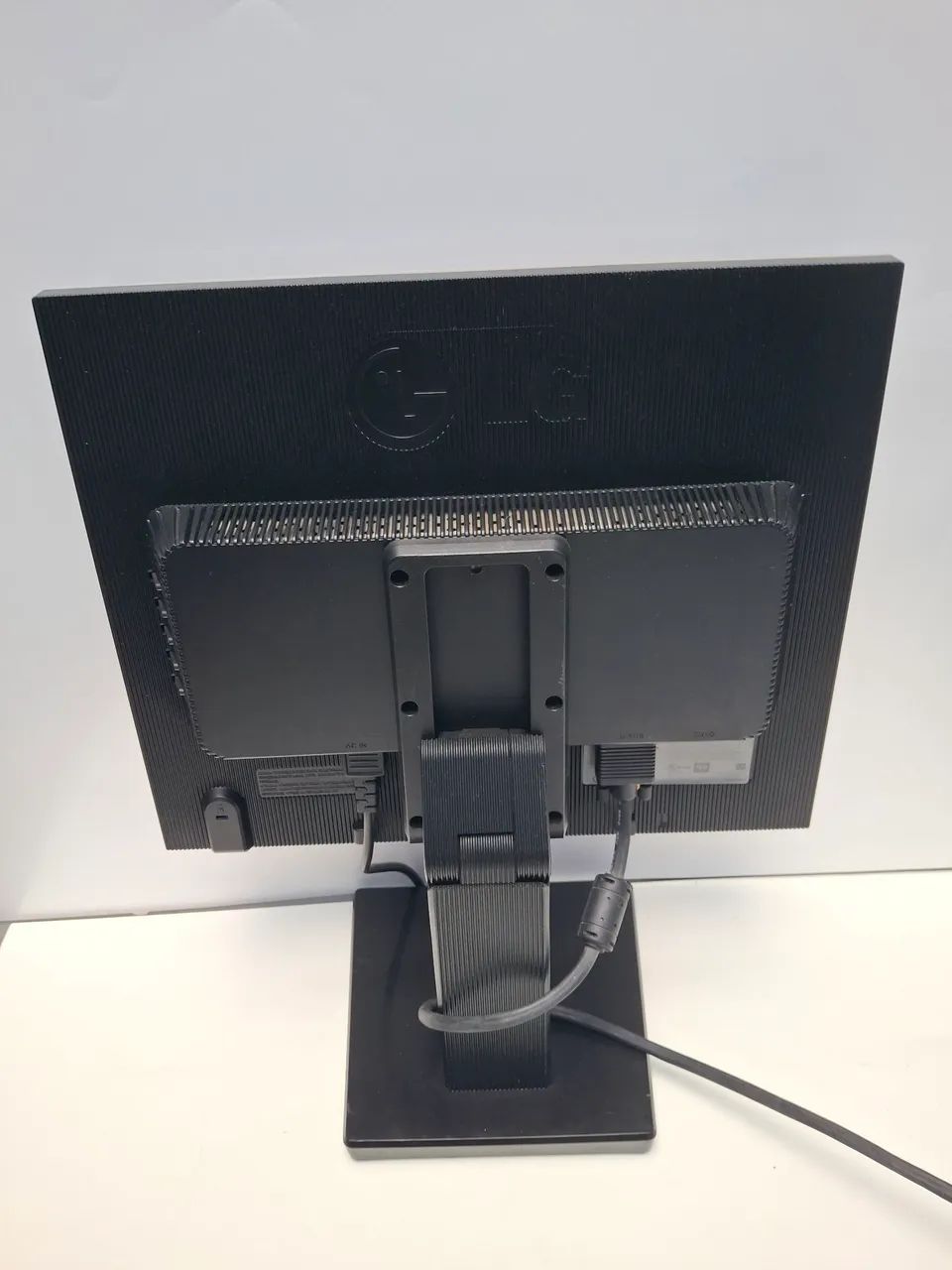 MONITOR FLATON 19 POLEGADAS | HDMI/VGA | PRONTO PARA USO - Foto 3
