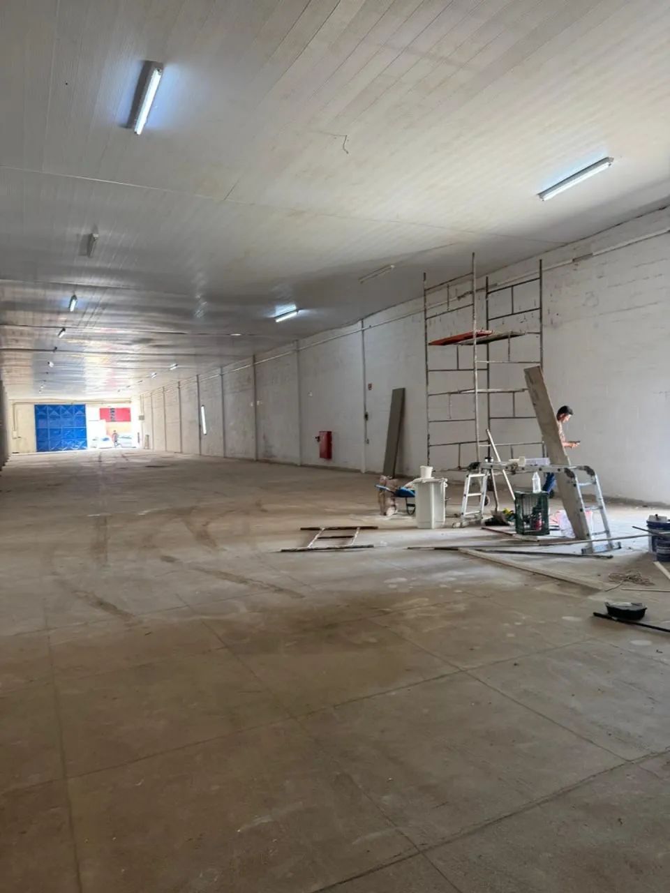 Galpão no Bessa com 930 m2 e 300 m2 de pátio - Foto 2